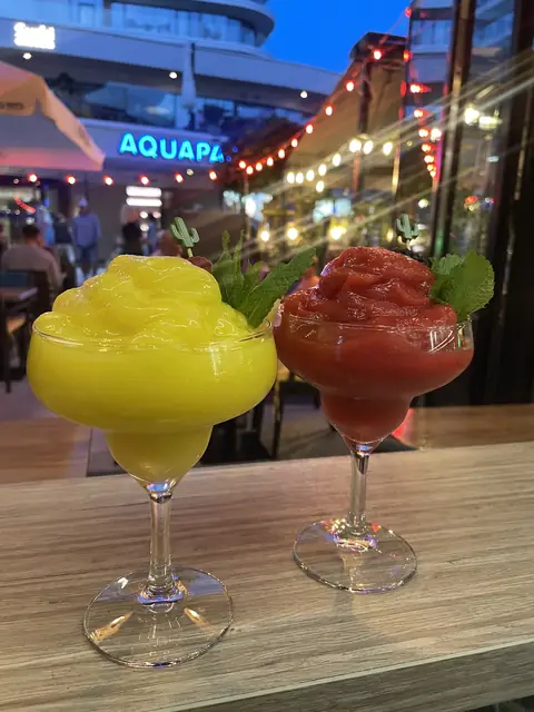 Żółta margarita mango